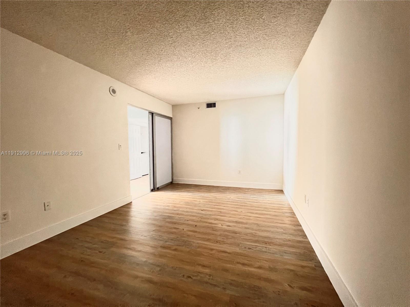 THE MARK ON BRICKELL - Residential Lease