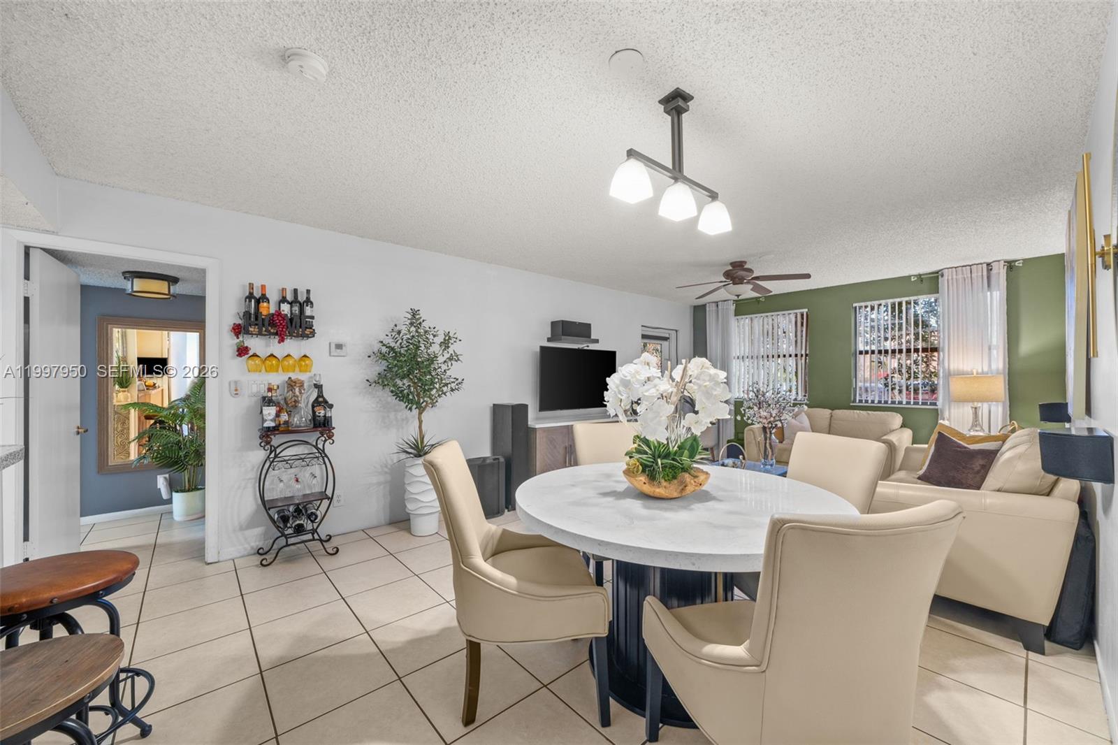 LAS VISTAS AT DORAL CONDO - Residential