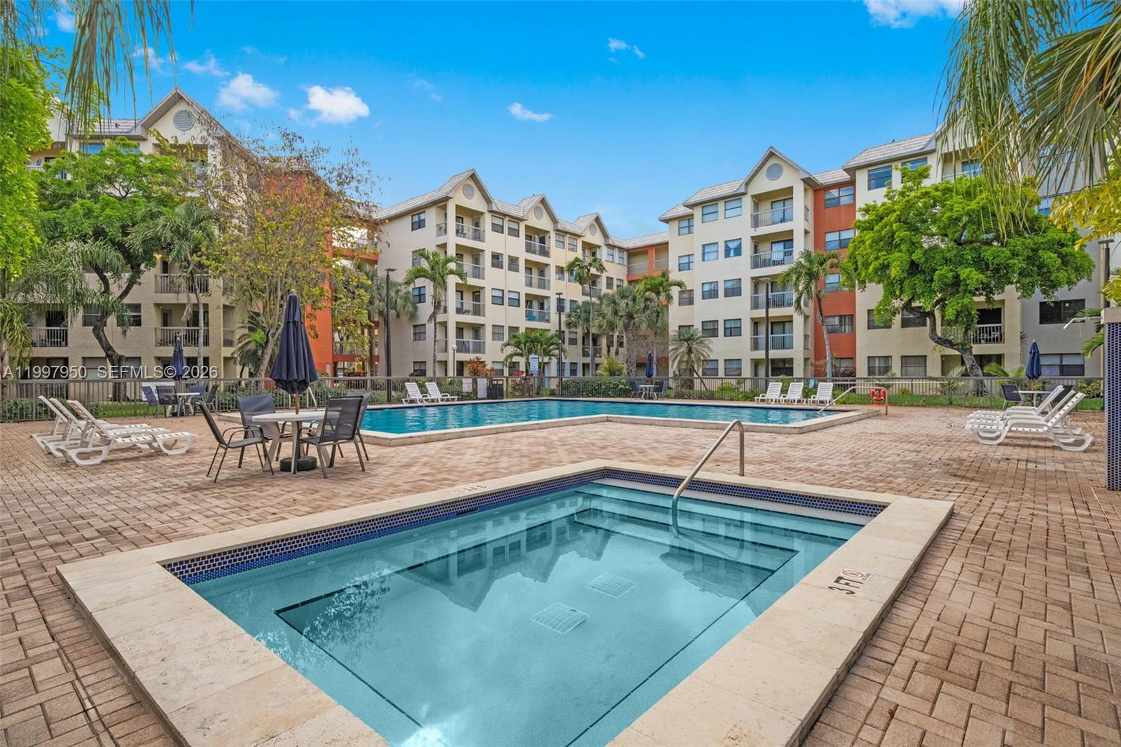 LAS VISTAS AT DORAL CONDO - Residential