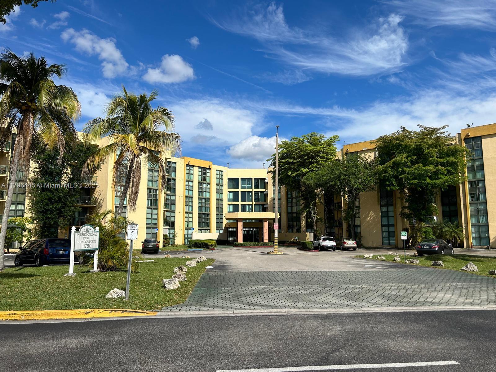 11780 SW 18th St 202-2