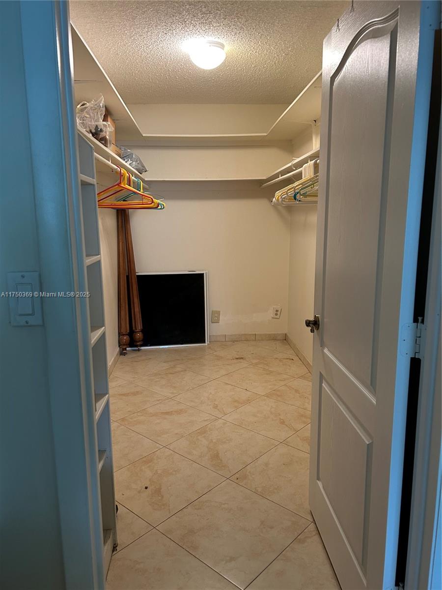 CAMBRIDGE TOWERS CONDO - Residential