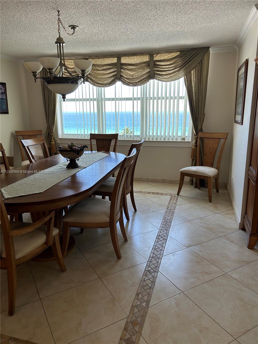 CAMBRIDGE TOWERS CONDO - Residential