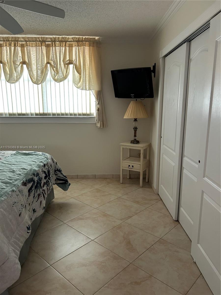CAMBRIDGE TOWERS CONDO - Residential