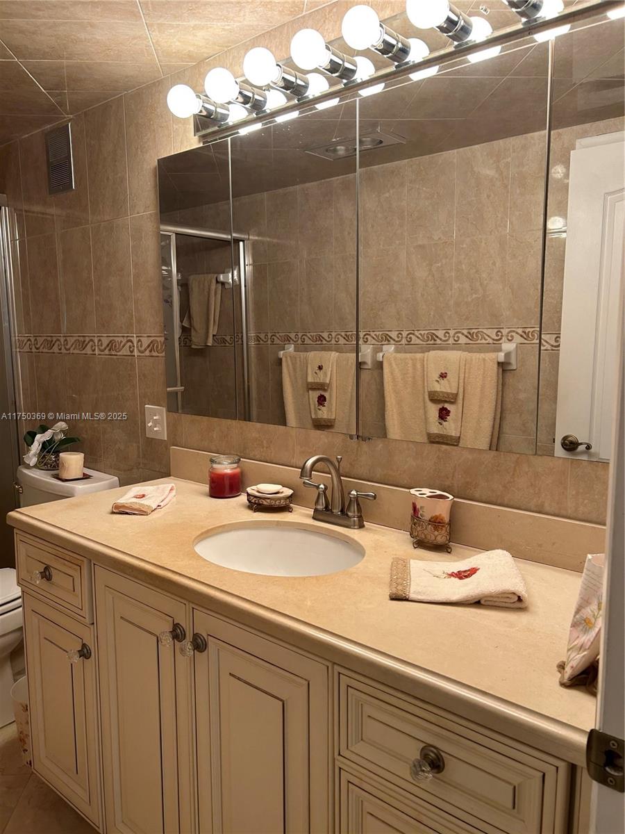 CAMBRIDGE TOWERS CONDO - Residential