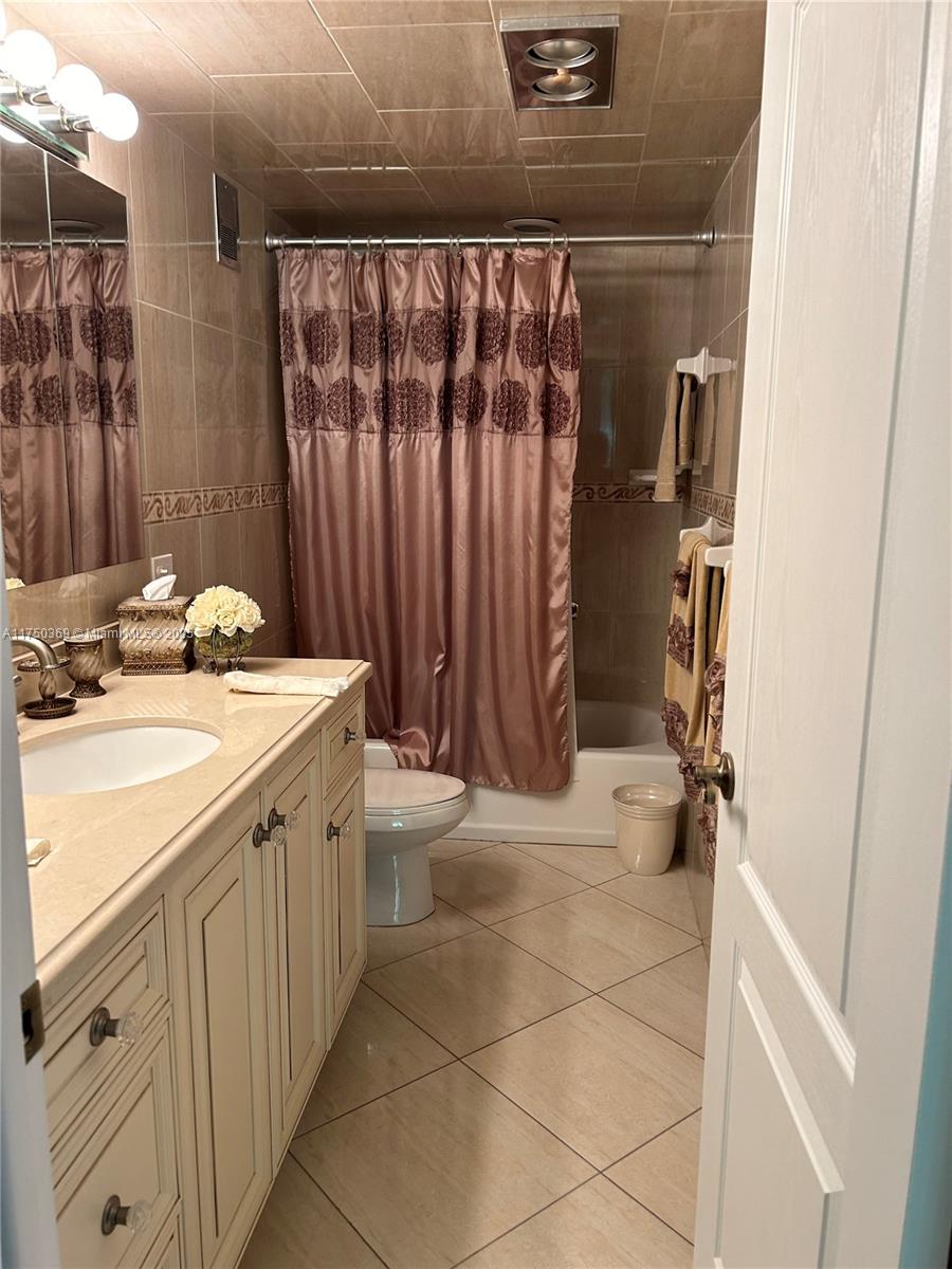 CAMBRIDGE TOWERS CONDO - Residential