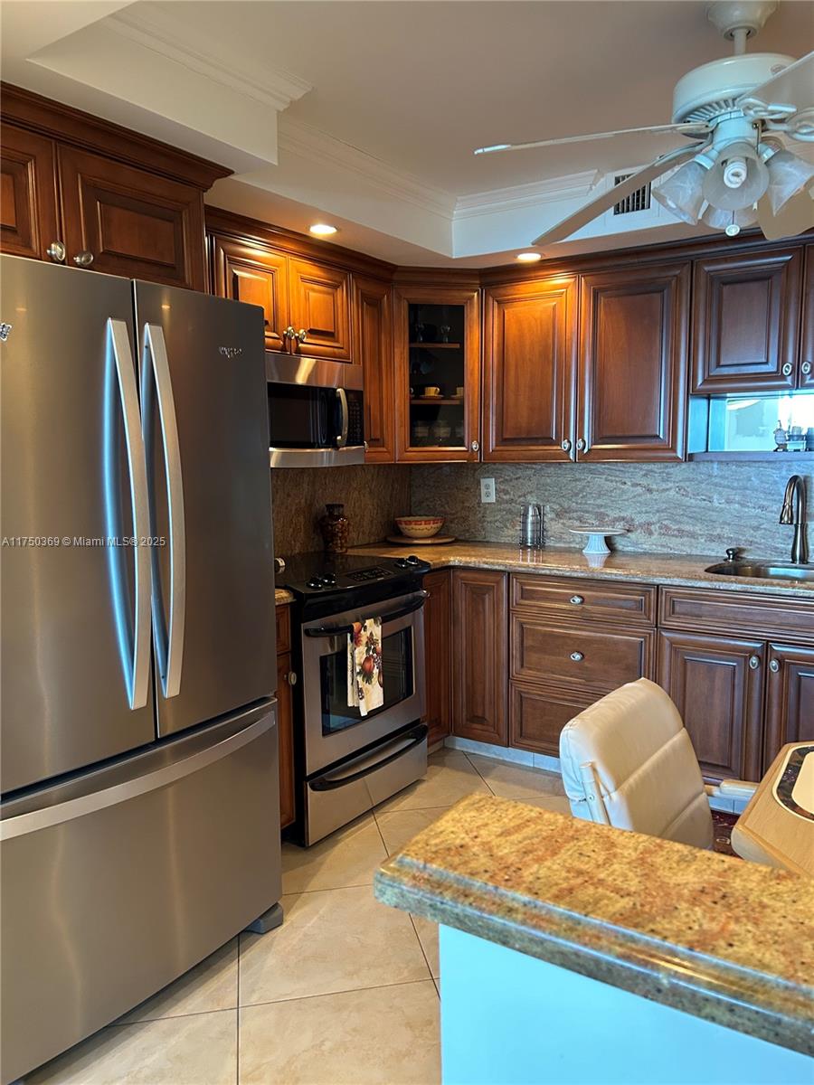 CAMBRIDGE TOWERS CONDO - Residential