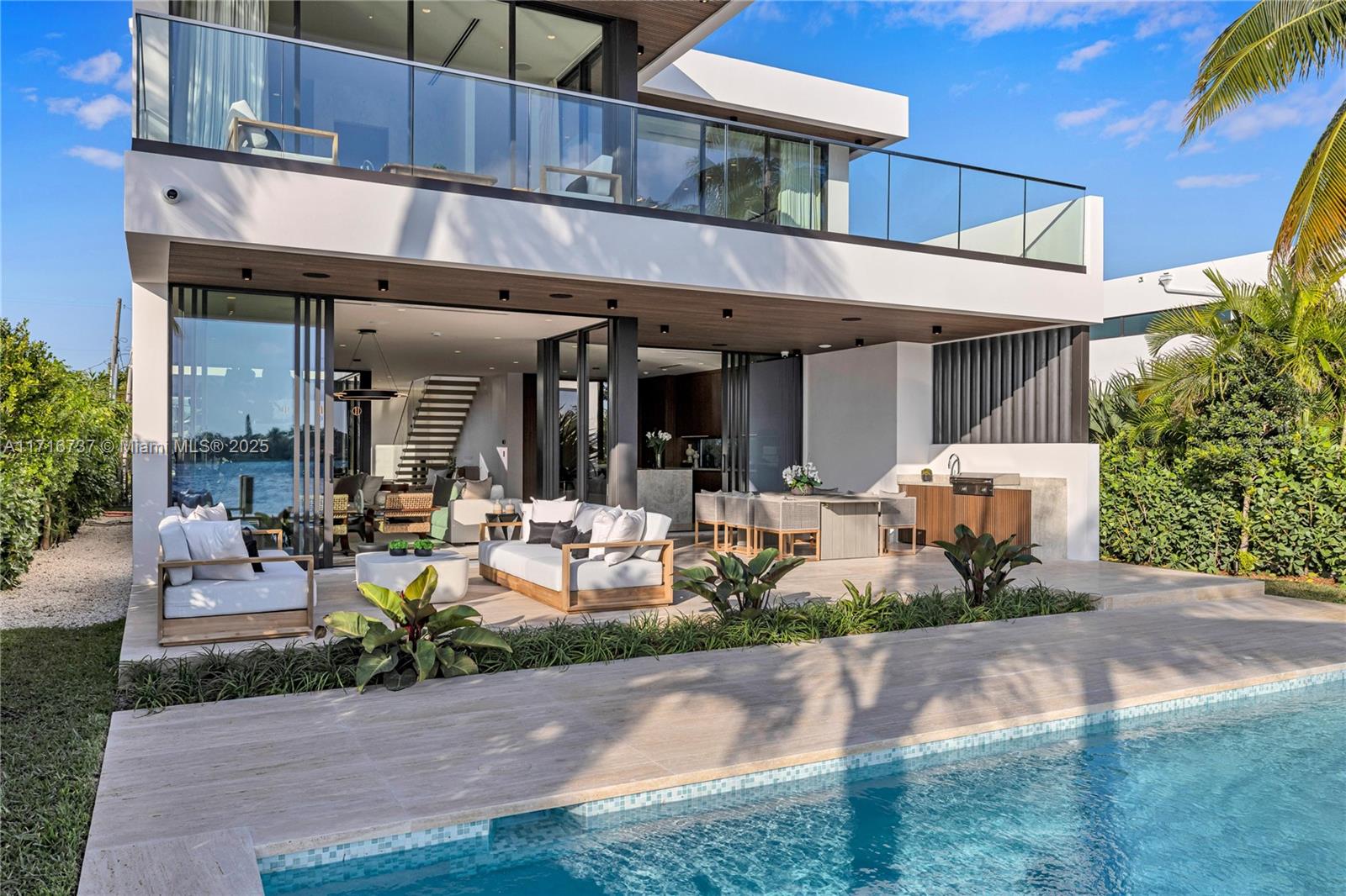 BISCAYNE BEACH-2ND ADDN - Residential