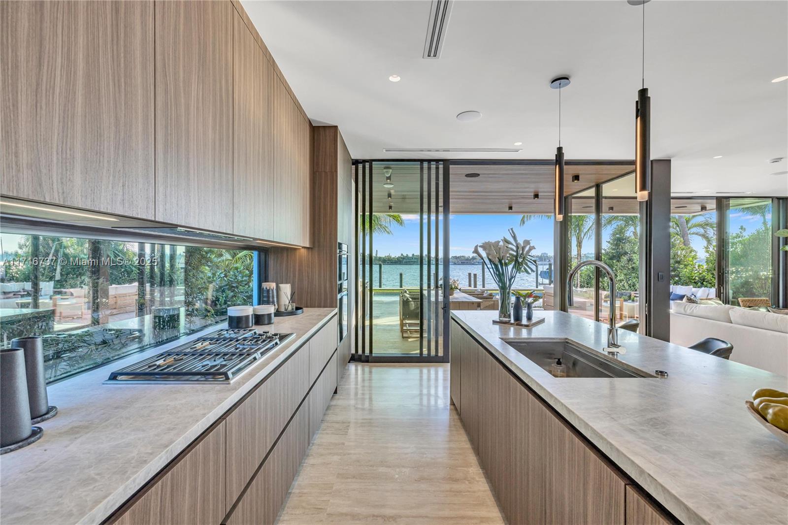 BISCAYNE BEACH-2ND ADDN - Residential