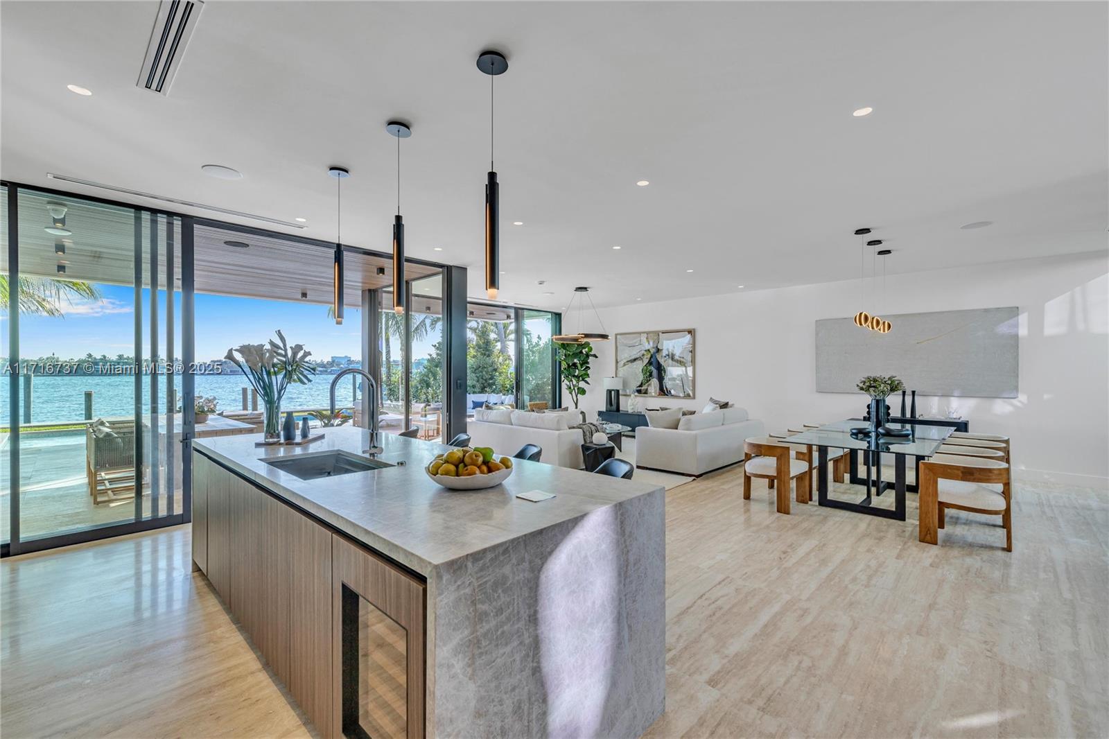 BISCAYNE BEACH-2ND ADDN - Residential