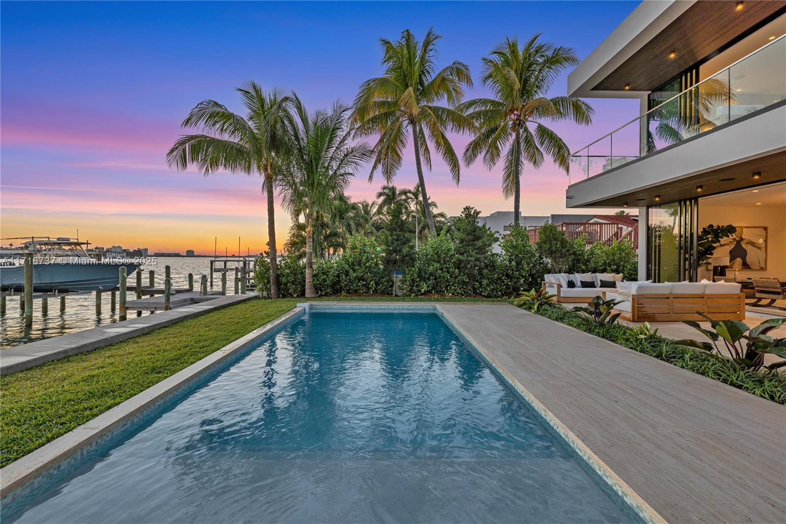 BISCAYNE BEACH-2ND ADDN - Residential