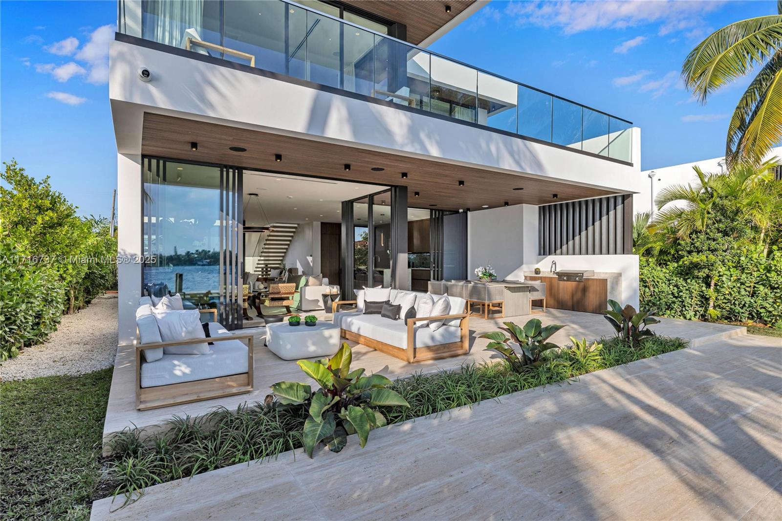 BISCAYNE BEACH-2ND ADDN - Residential