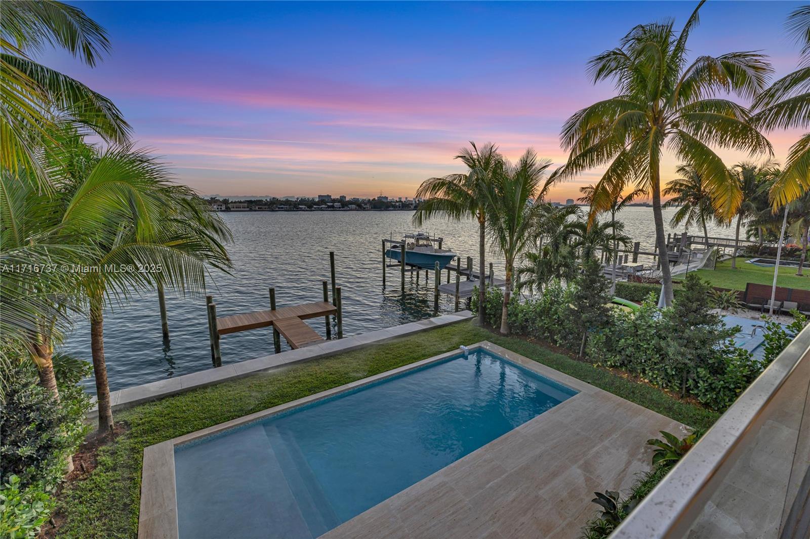 BISCAYNE BEACH-2ND ADDN - Residential