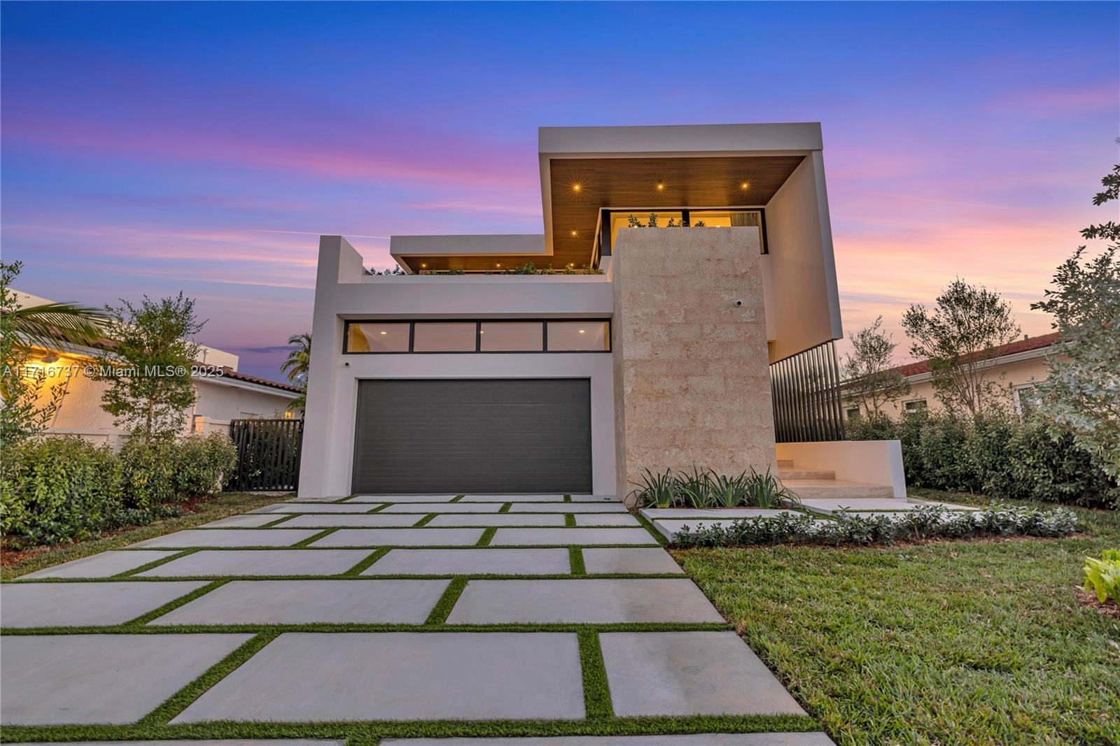 BISCAYNE BEACH-2ND ADDN - Residential