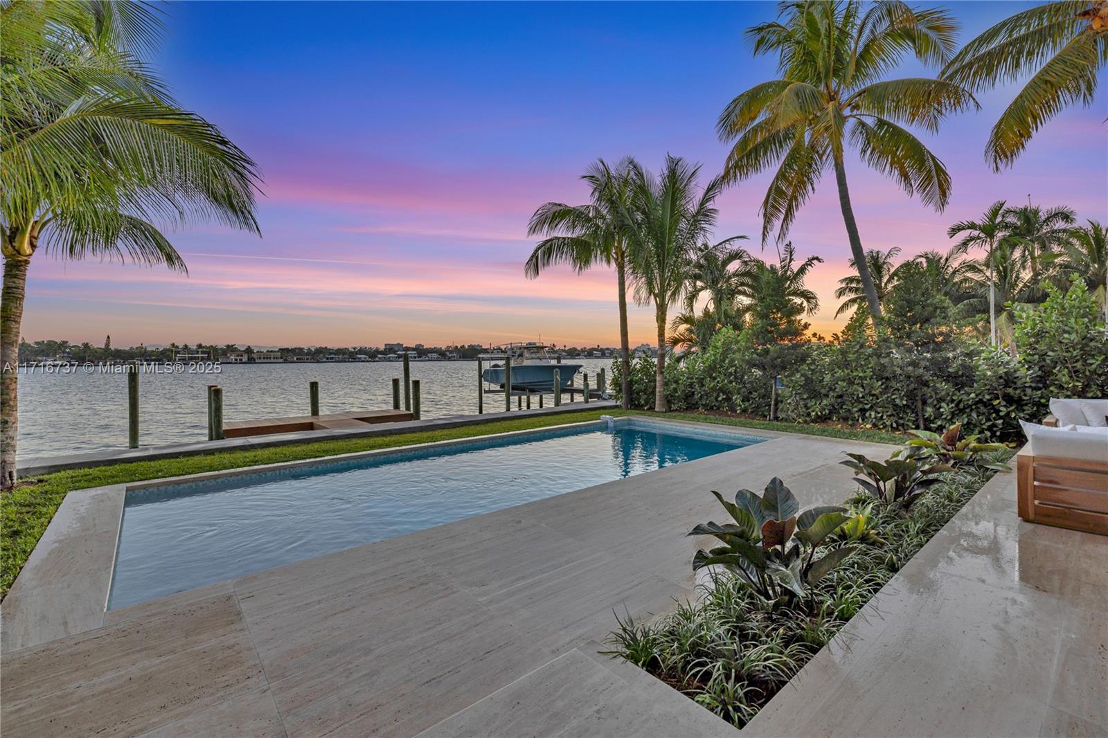 BISCAYNE BEACH-2ND ADDN - Residential