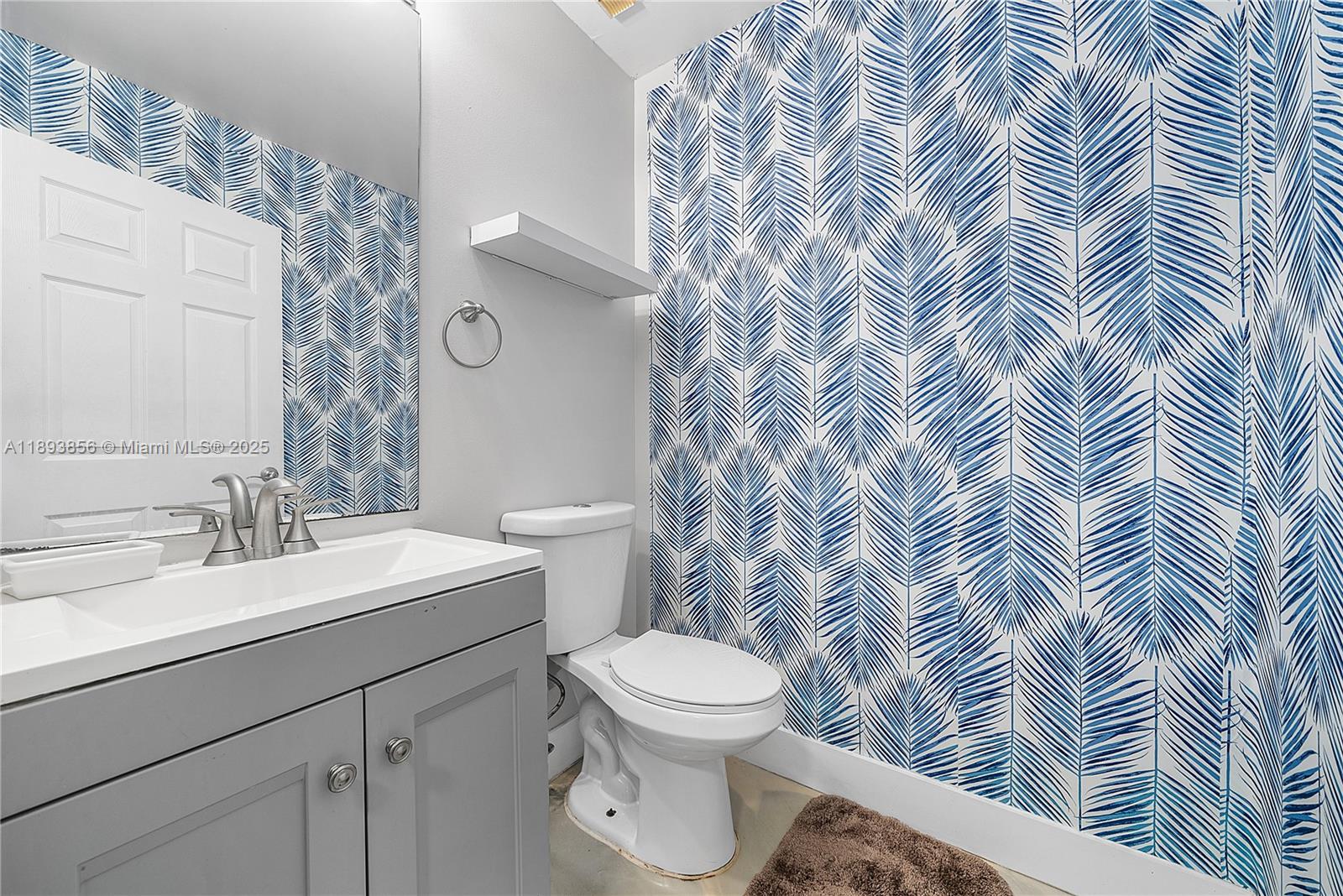 ISLAND CLUB - Residential