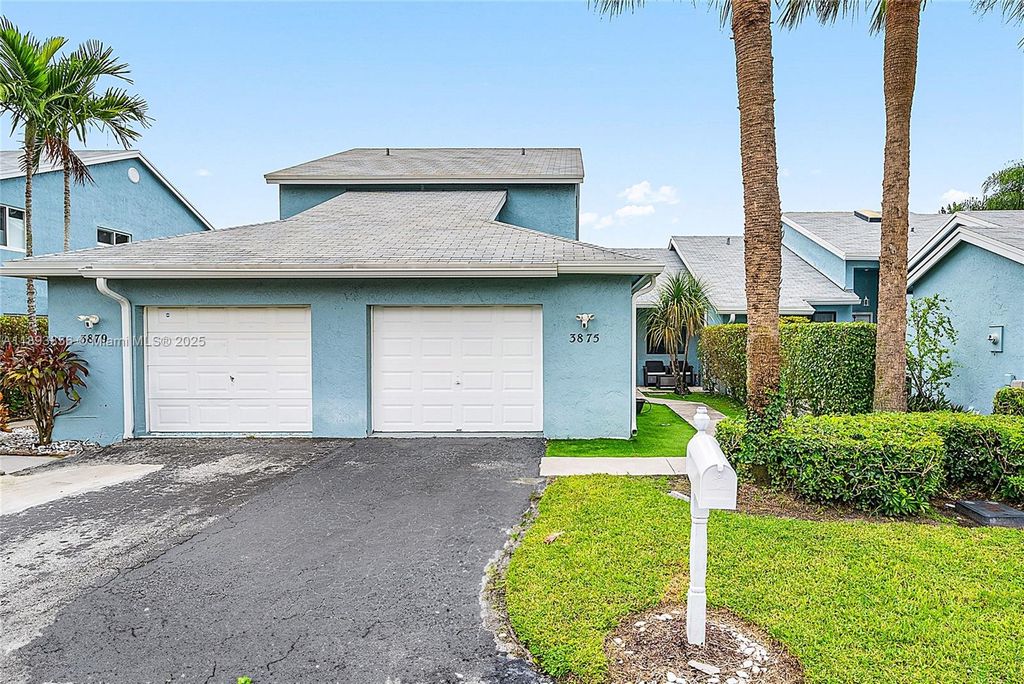 Photo of 3875 Island club w Cir, Lantana, FL 33462 (MLS # A11893856)