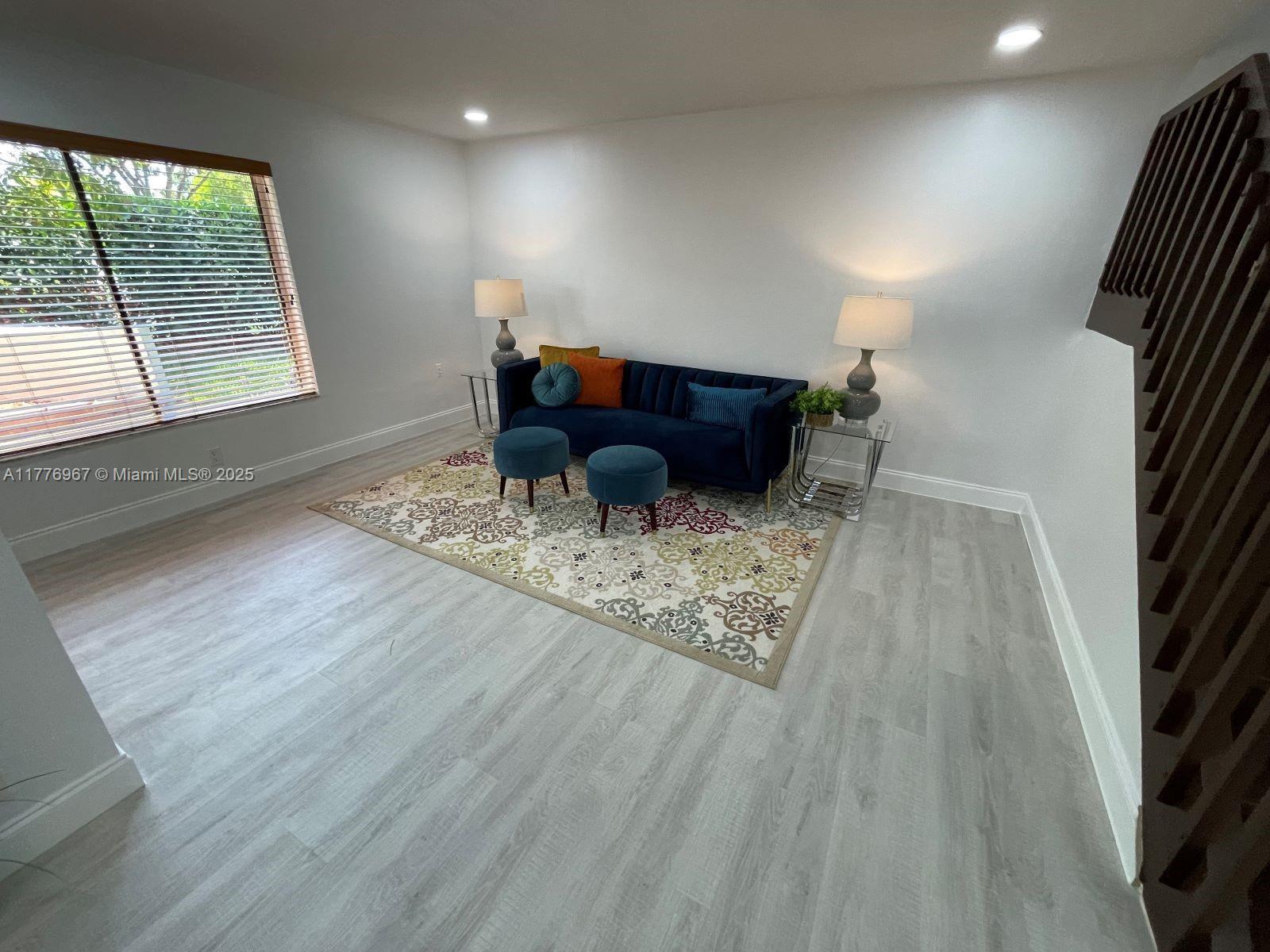 CYPRESS POINTE CONDO - Residential