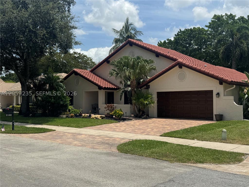Photo of 3160 Peachtree Cir, Davie, FL 33328 (MLS # A12059235)