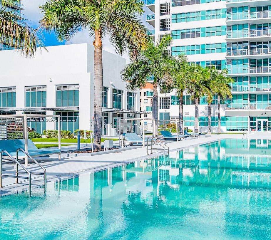 FOUR MIDTOWN MIAMI CONDO - Residential