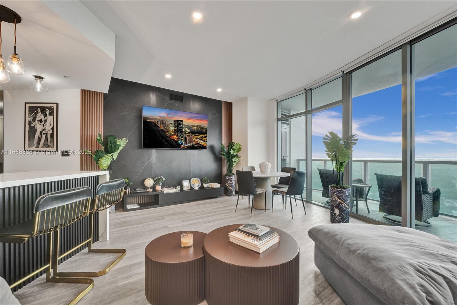 FOUR MIDTOWN MIAMI CONDO - Residential