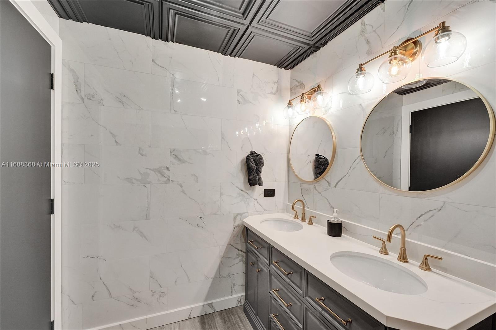 FOUR MIDTOWN MIAMI CONDO - Residential