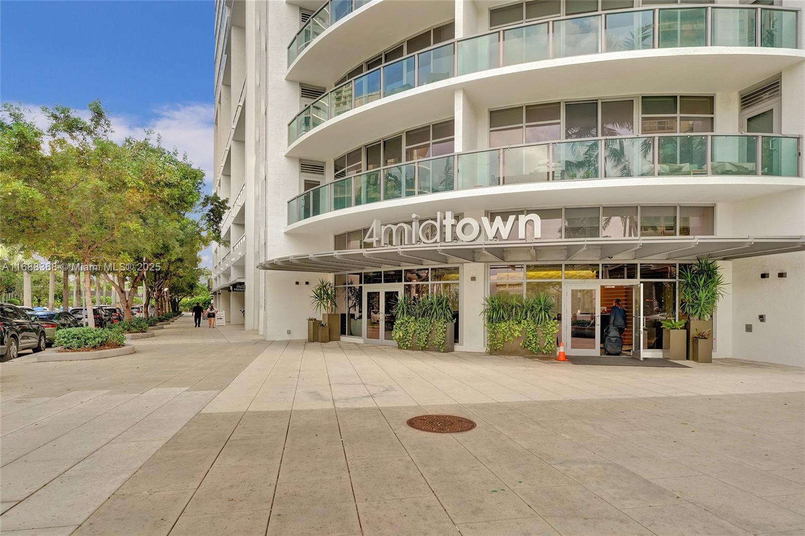 FOUR MIDTOWN MIAMI CONDO - Residential