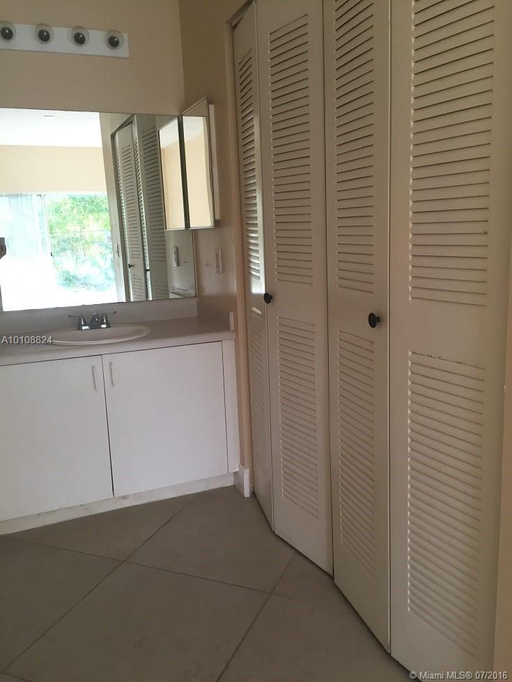 Courtyards At Davie Condo - Residential Lease