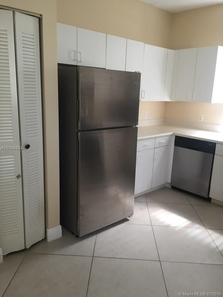 Courtyards At Davie Condo - Residential Lease
