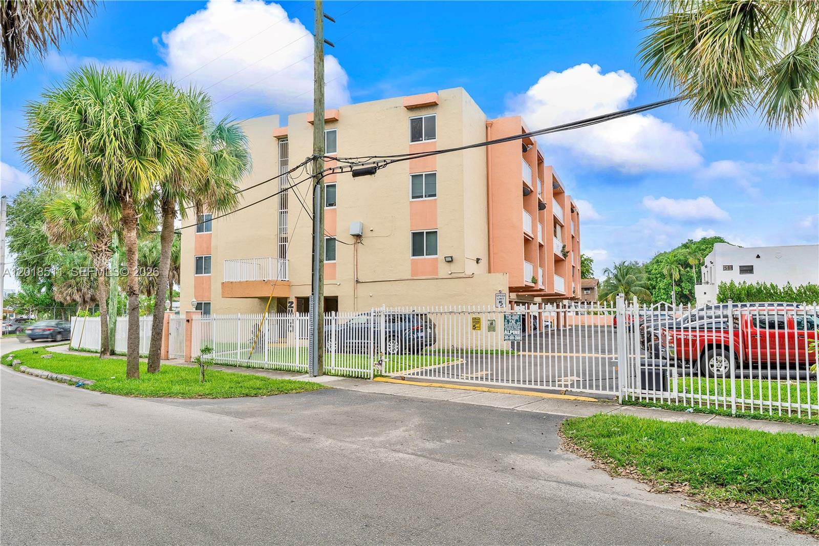 2400 NW 16th St Rd