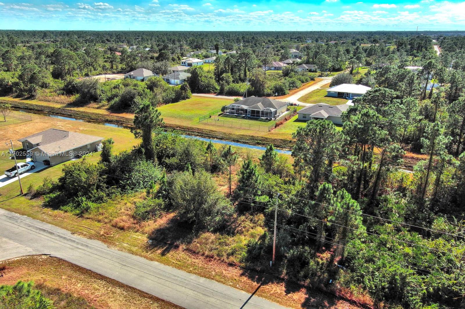 LEHIGH ACRES - Land