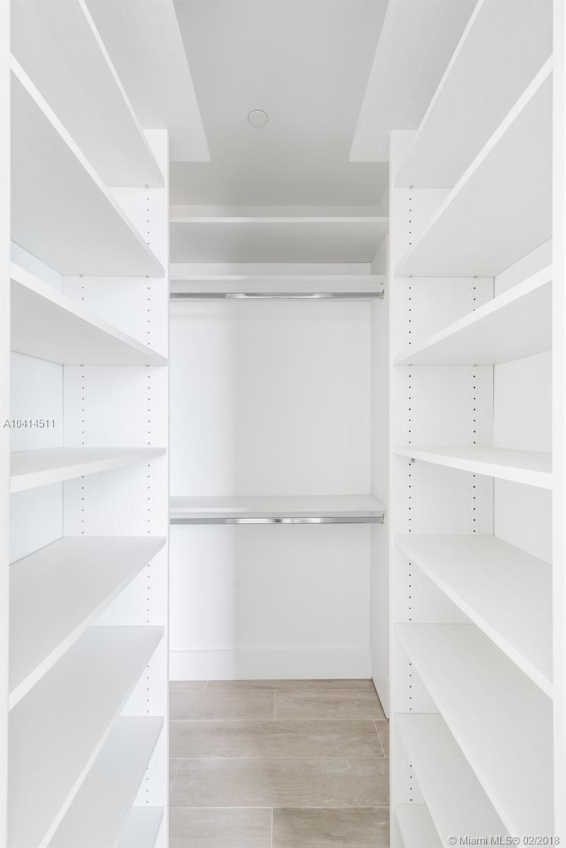 BISCAYNE BEACH CONDO - Residential Lease