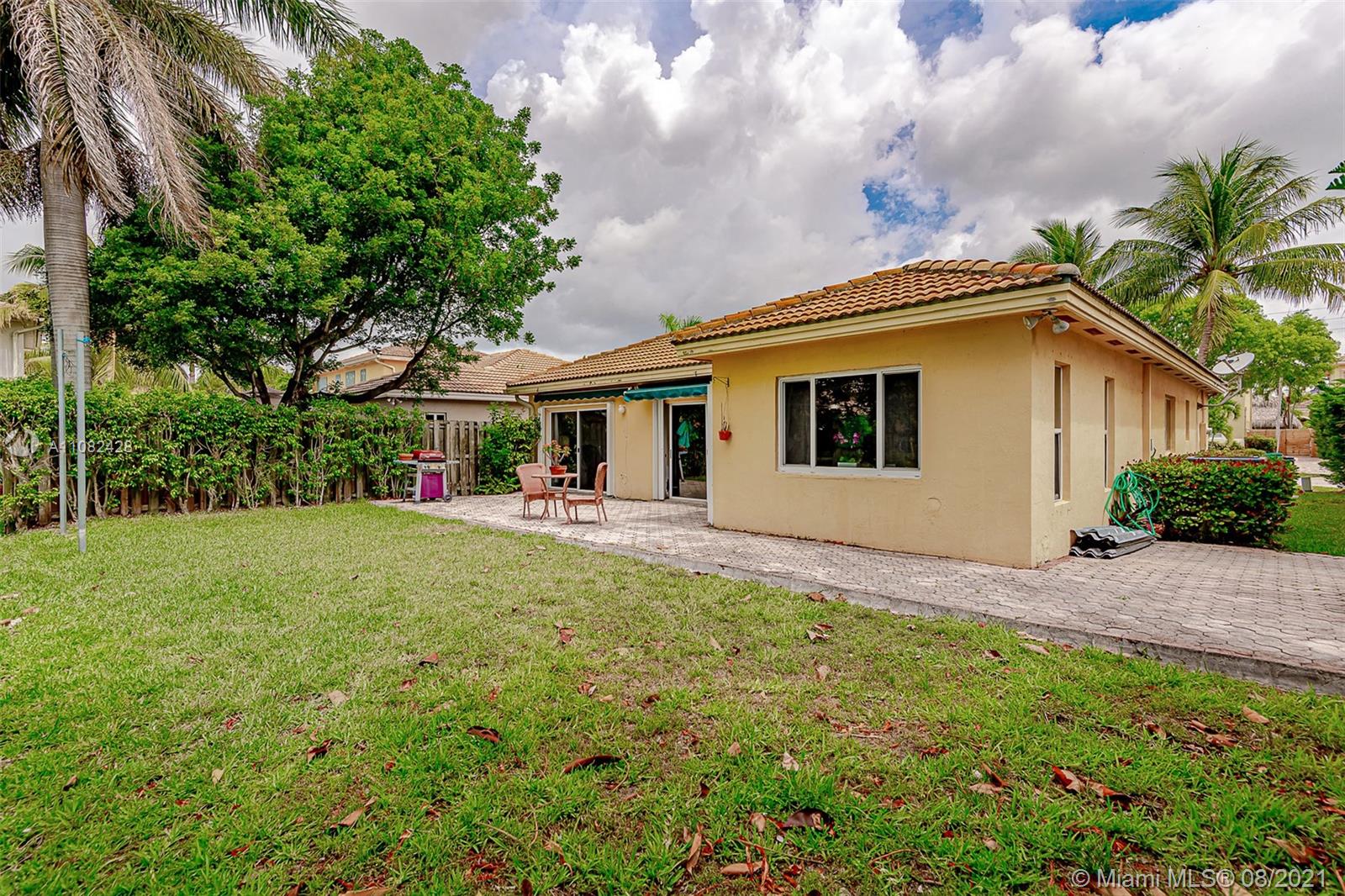 PELICAN BAY AT OLD CUTLER - Residential