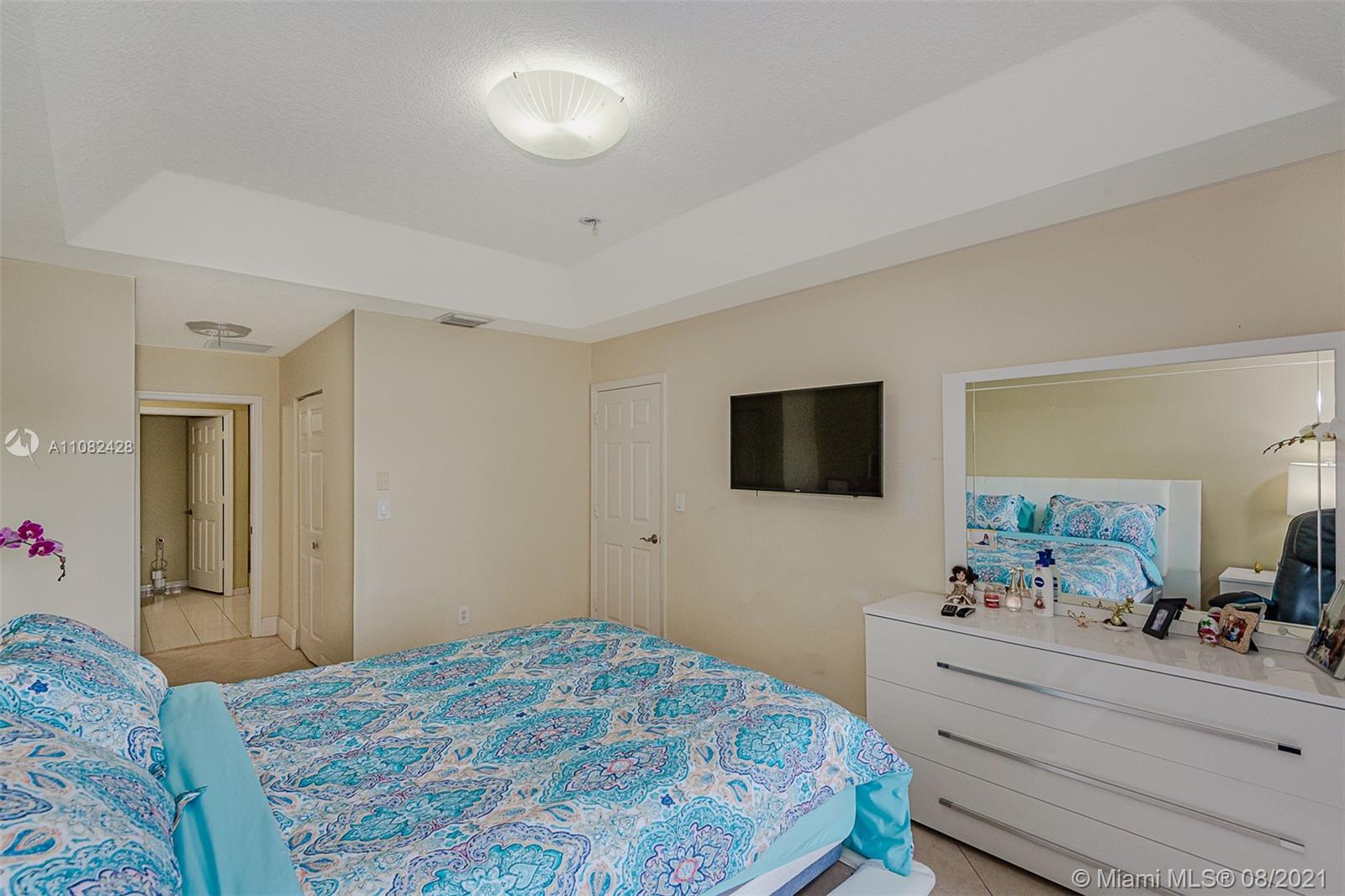 PELICAN BAY AT OLD CUTLER - Residential