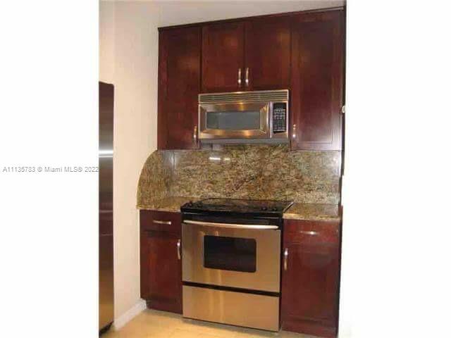 OLYMPUS CONDO PH A - Residential