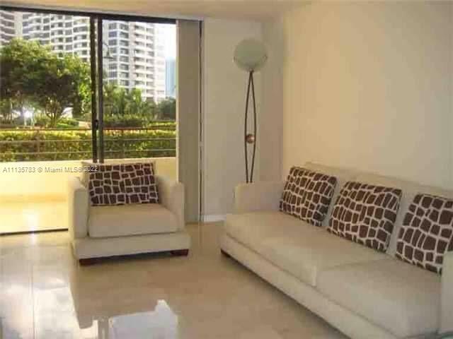 OLYMPUS CONDO PH A - Residential