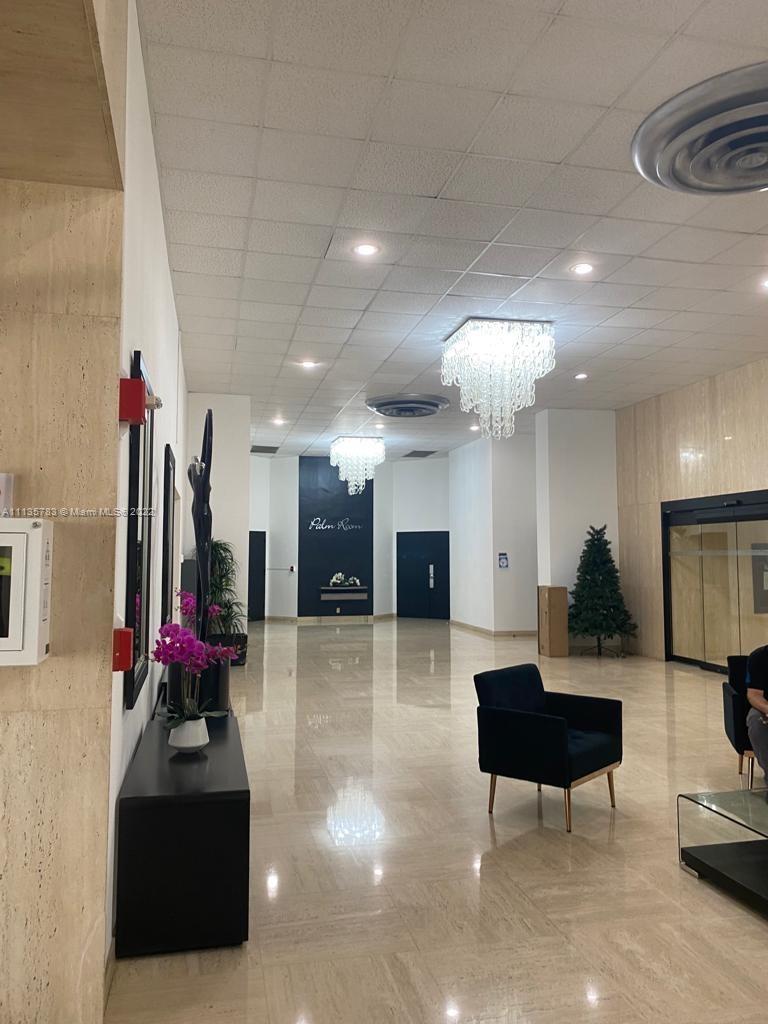 OLYMPUS CONDO PH A - Residential