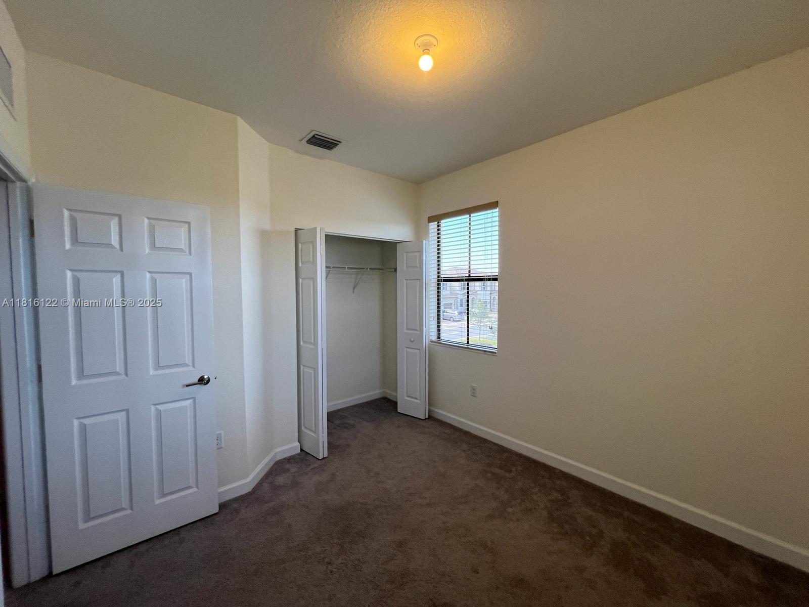 AQUABELLA NORTH REPLAT - Residential Lease