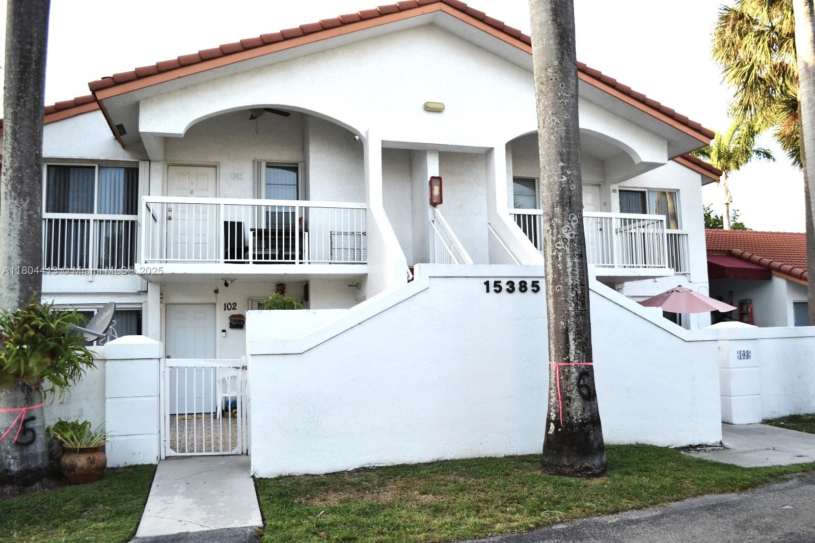 Rental Property at 15385 Sw 76th Ter 203, Miami, Broward County, Florida - Bedrooms: 2 
Bathrooms: 2  - $2,300 MO.