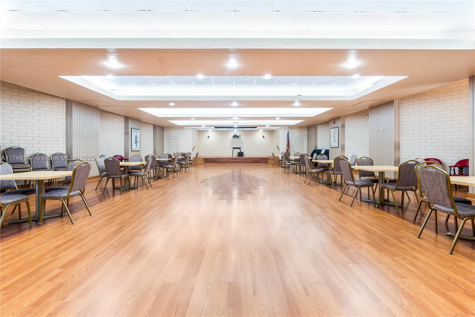 GRANDVIEW AT EMERALD HILL - Residential