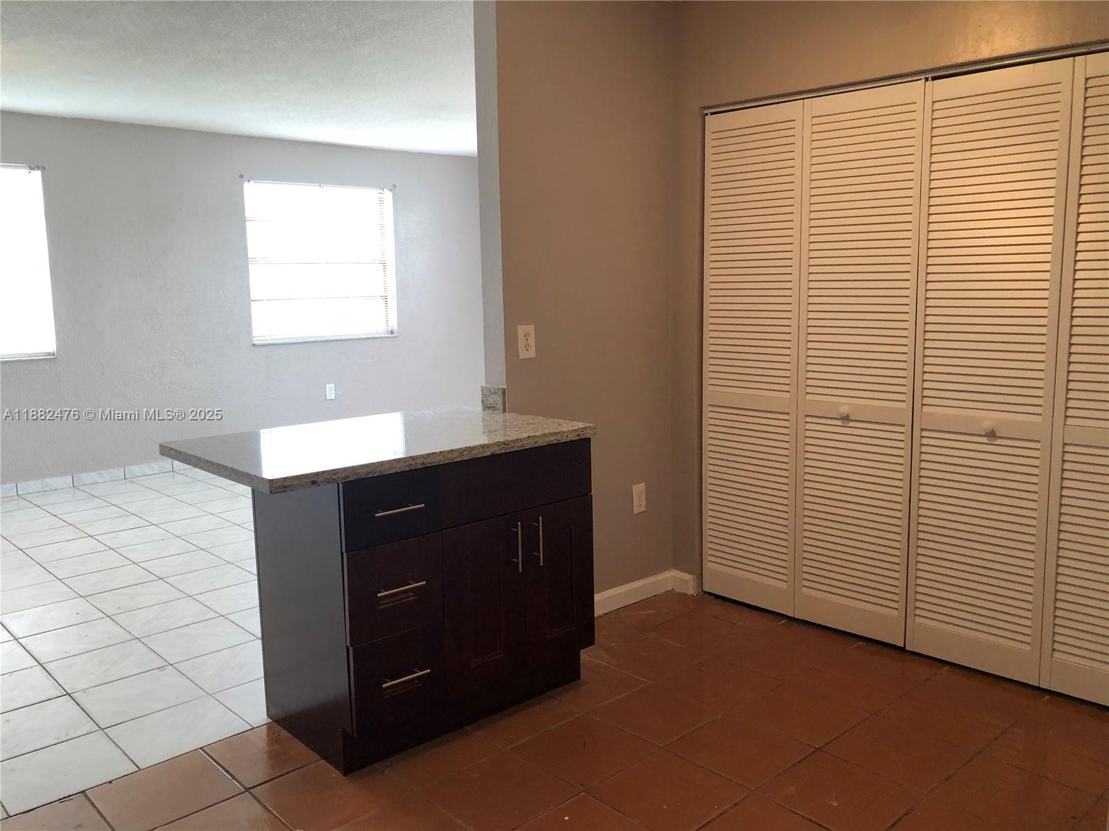 DIXIE HEIGHTS GARDEN - Residential