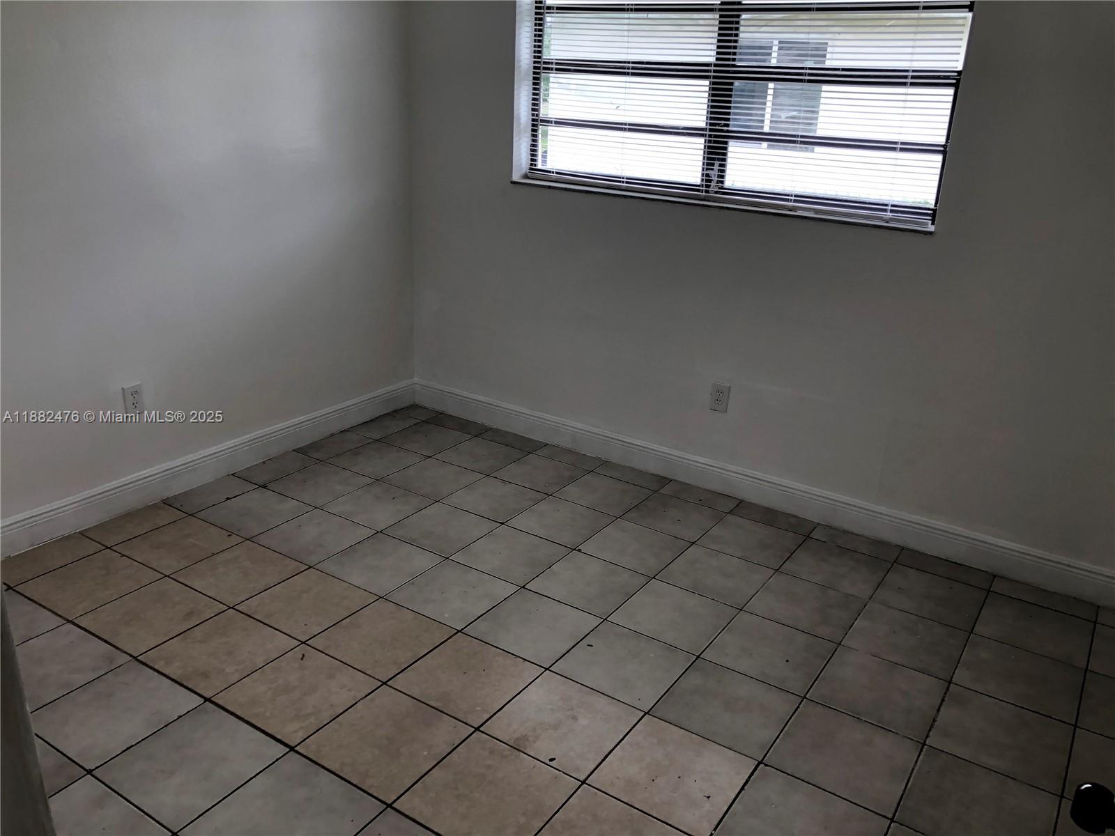 DIXIE HEIGHTS GARDEN - Residential