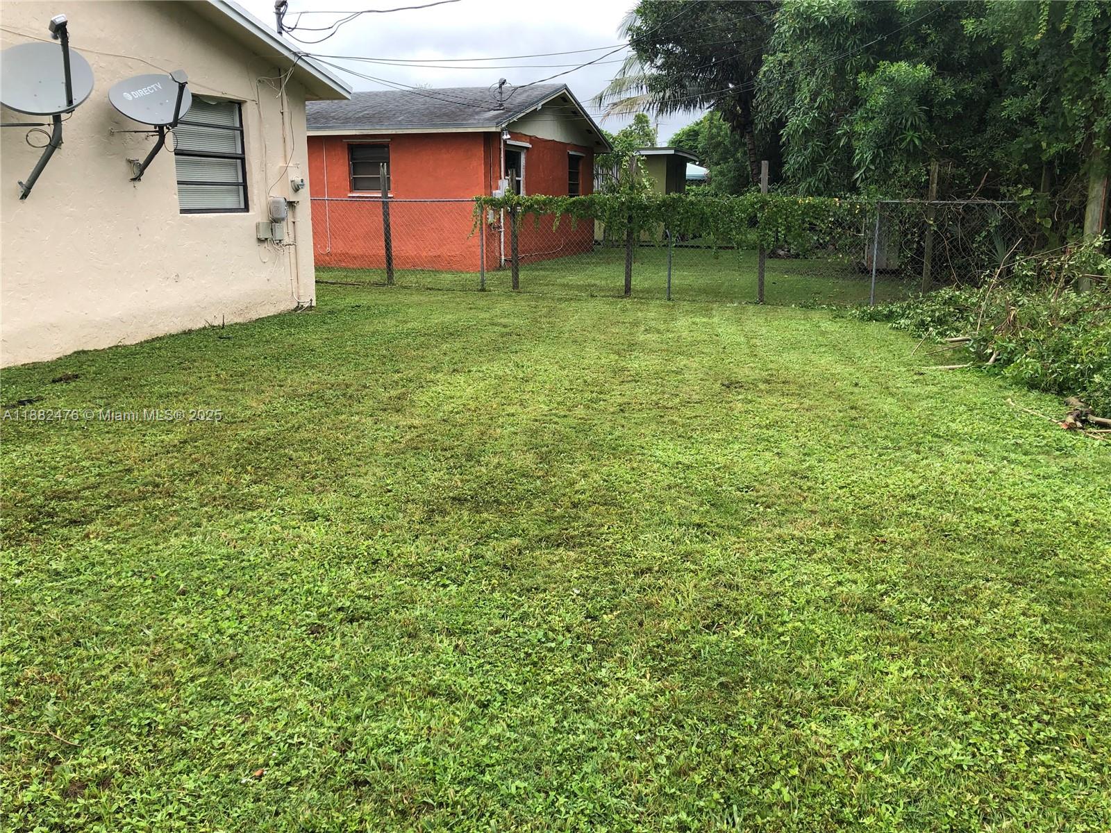 DIXIE HEIGHTS GARDEN - Residential