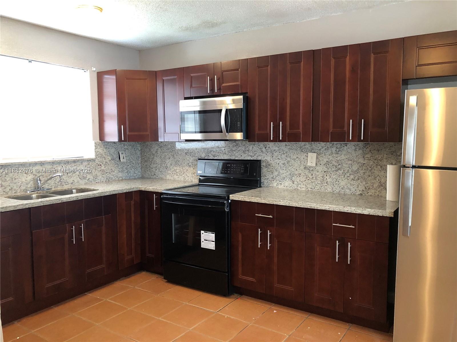 DIXIE HEIGHTS GARDEN - Residential