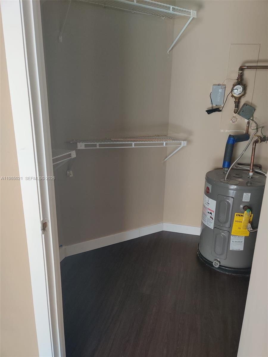 LAS VISTAS AT DORAL CONDO - Residential Lease