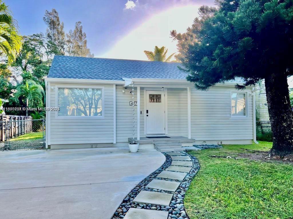Rental Property at Address Not Disclosed, South Miami, Miami-Dade County, Florida - Bedrooms: 3 
Bathrooms: 2  - $5,500 MO.