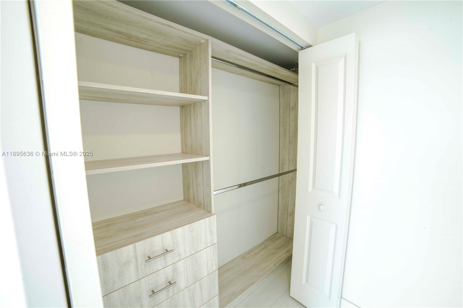 400 SUNNY ISLES CONDO WES - Residential