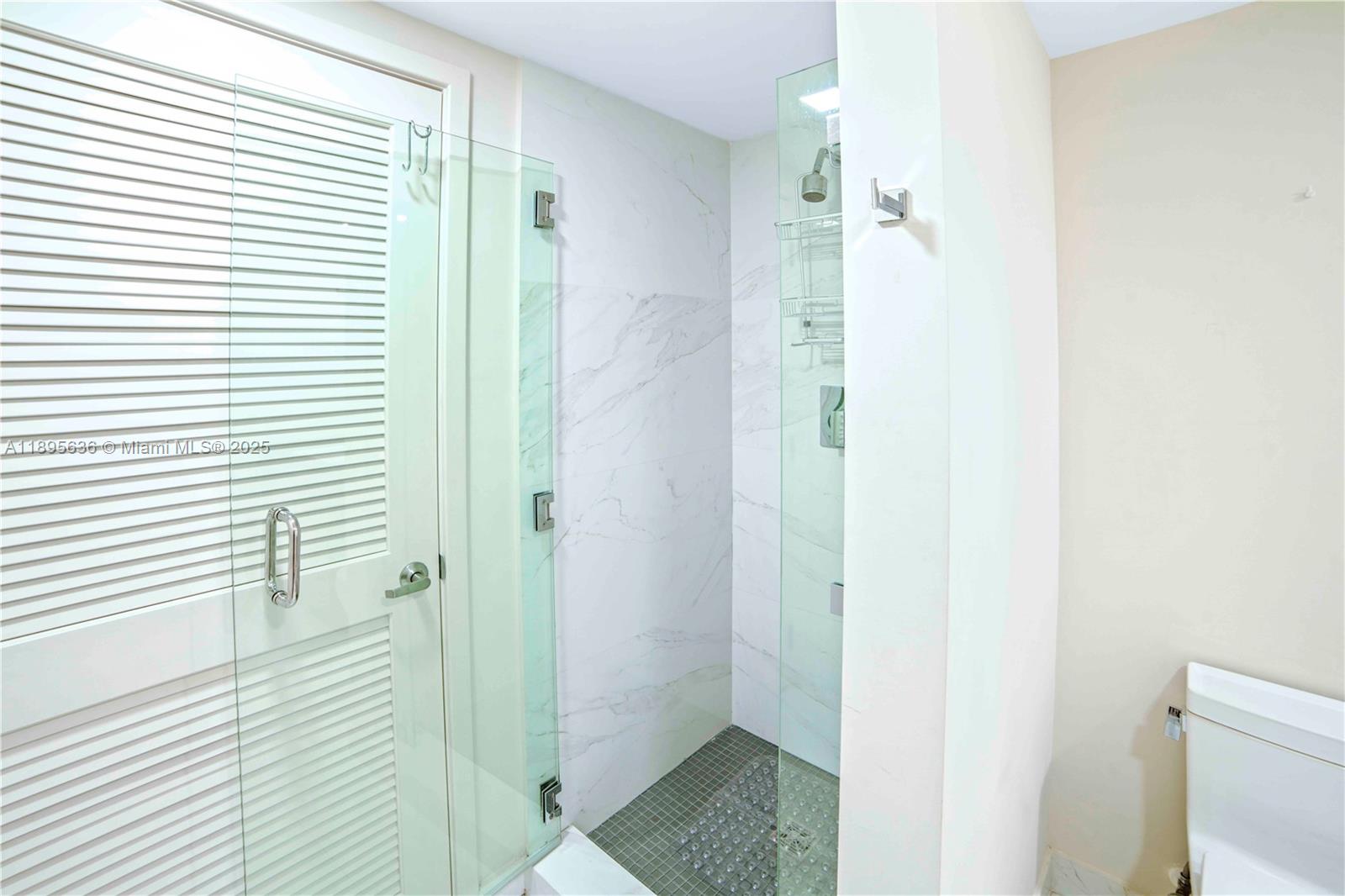 400 SUNNY ISLES CONDO WES - Residential