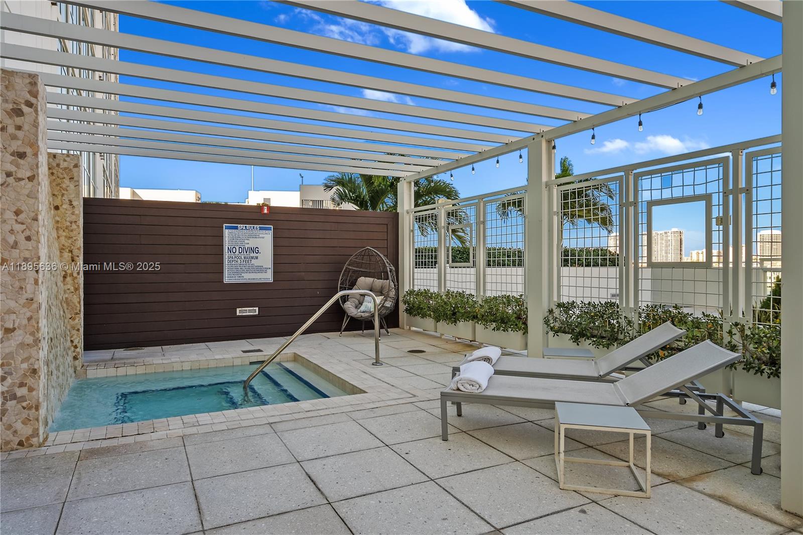 400 SUNNY ISLES CONDO WES - Residential