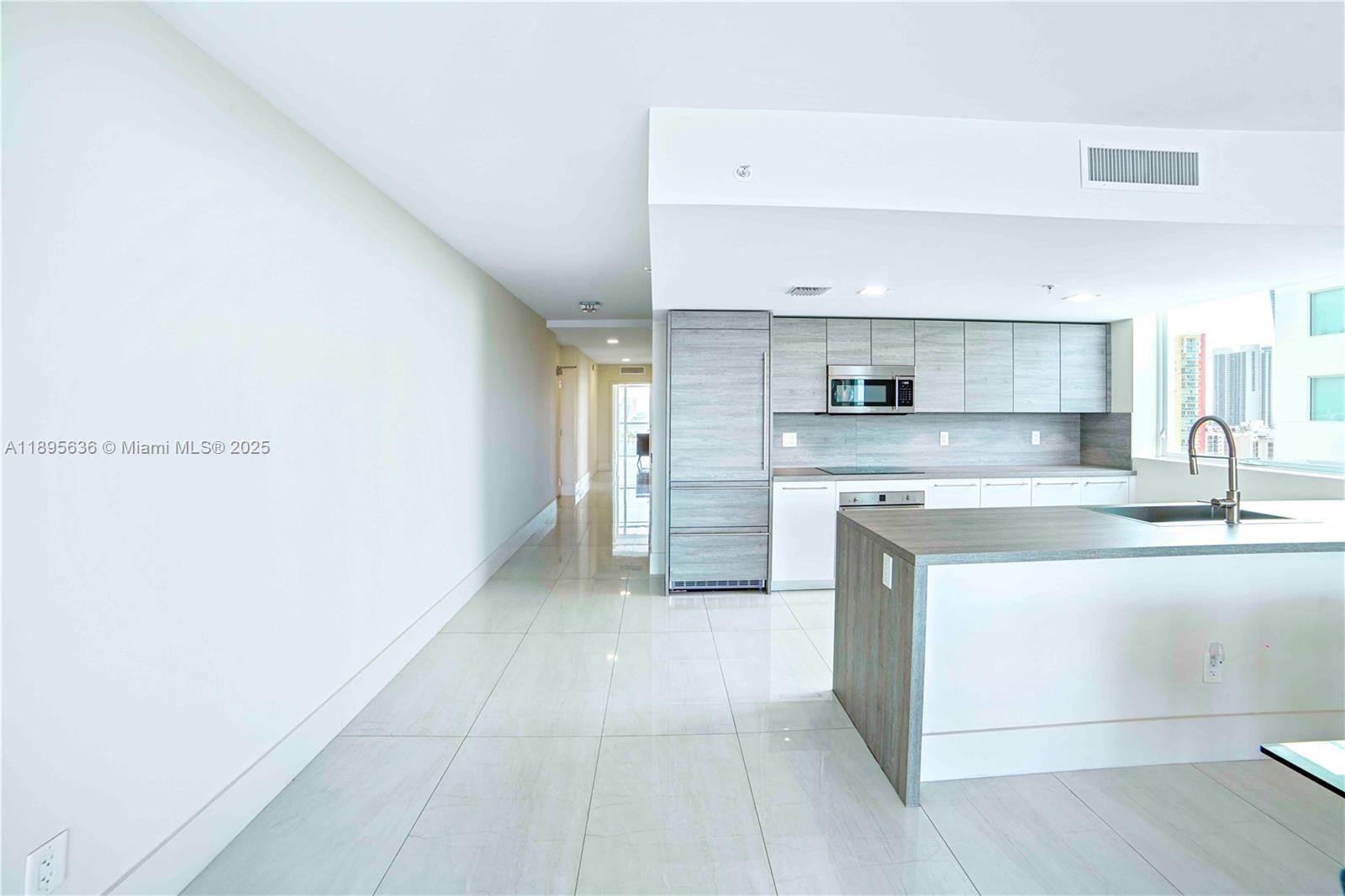 400 SUNNY ISLES CONDO WES - Residential