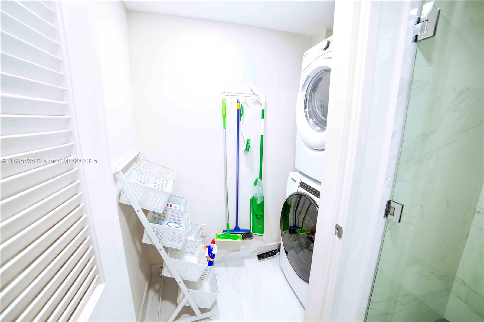 400 SUNNY ISLES CONDO WES - Residential